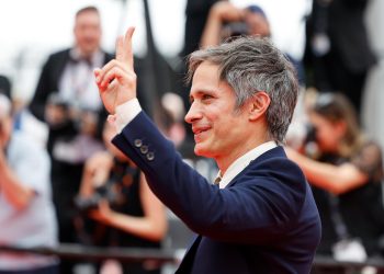 Gael García Bernál estrenará en Venecia su nueva película, ‘Hombre al agua’