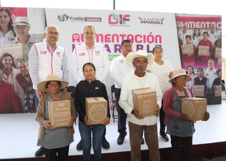 Entregan 3 mil despensas de Alimentación Imparable en Tecola