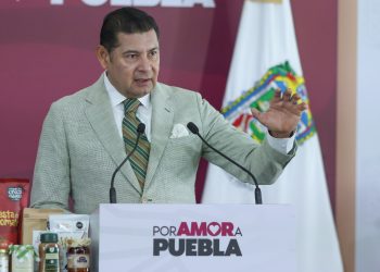 Llama Armenta a evitar rechazados en universidades públicas