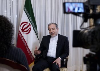 Irán anuncia que el estrecho de Ormuz permanecerá cerrado ‘hasta nuevo aviso’