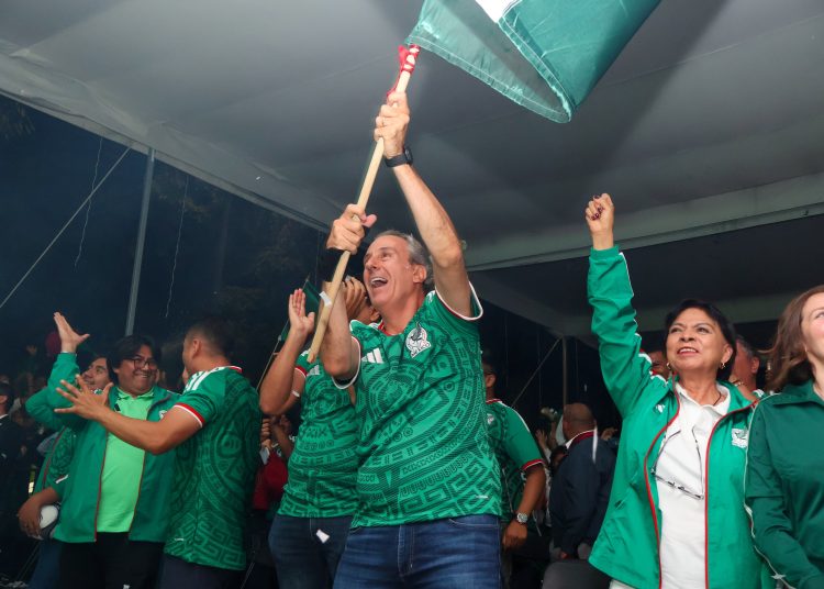 Más de 100 mil personas disfrutaron actividades mundialistas en el Zócalo de Puebla