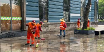Lavan Avenida Juárez tras festejos por triunfo de México