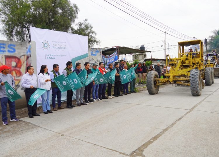 Inicia pavimentación que conectará Atoyatenco y Temaxcalac, en Texmelucan