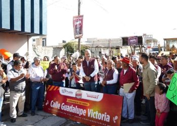 Pepe Chedraui inicia rehabilitación de calle Guadalupe Victoria en Xonacatepec
