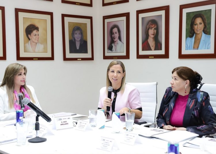 Patronato del Sedif fortalece acciones por las familias