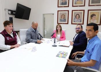Sedif integra a dos grupos de hermanos con familias adoptivas