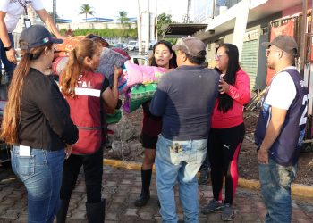 Sedif atiende a familias tras desbordamiento del Río Atoyac